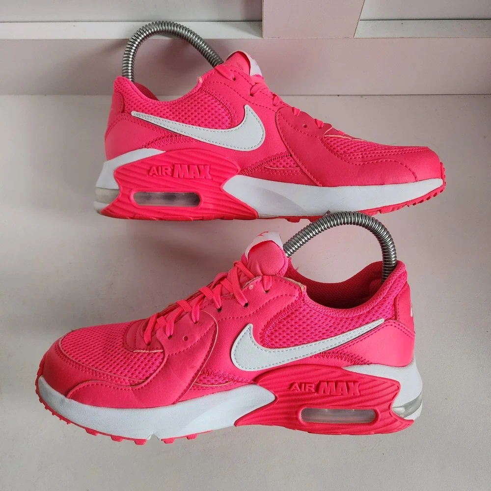 Nike very good